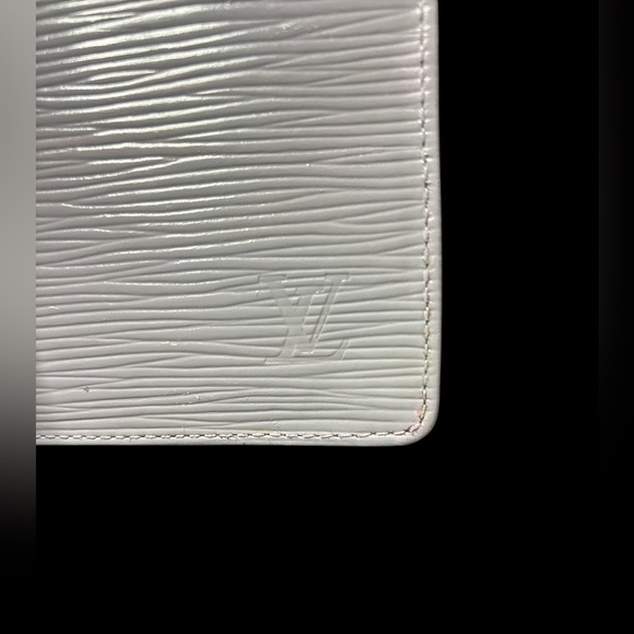 Louis Vuitton Epi Long Wallet – Customized & Handpainted – One of a Kind - Picture 3 of 13